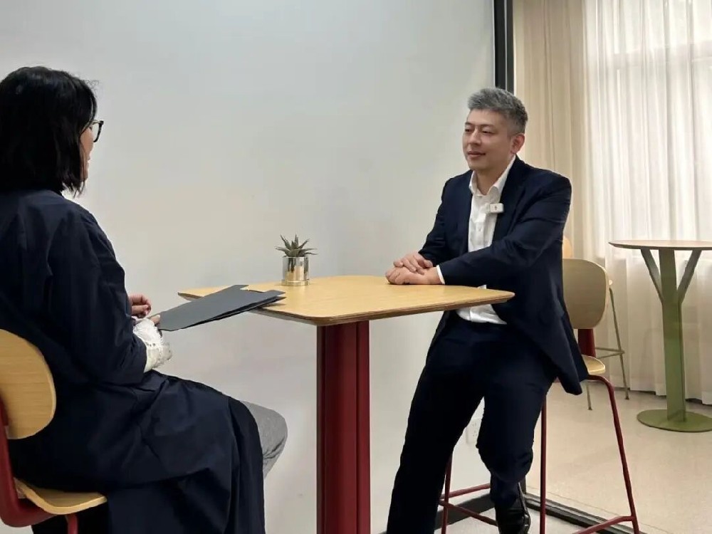 交流互鉴 携手并进——杭州家具商会秘书处一行走访金鹭家具